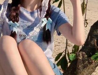 异想天开的51cg网页，今天的瓜居然穿着设定不一样的衣服！
