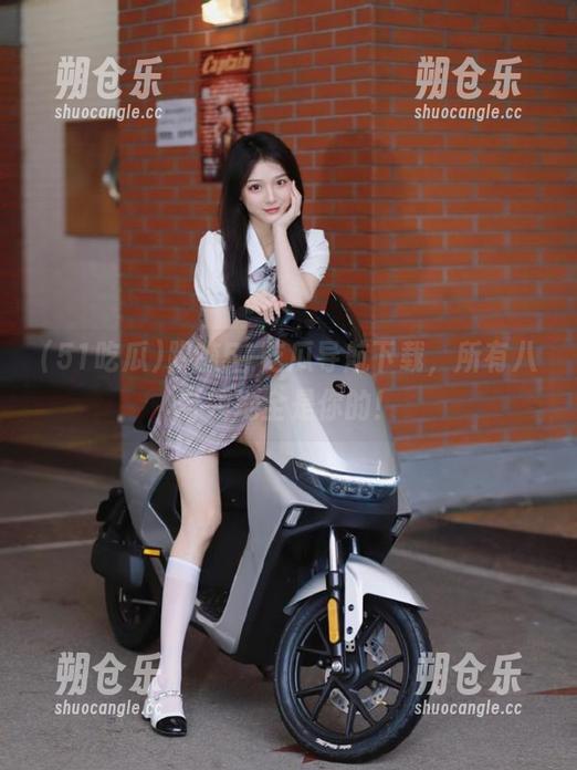 51吃瓜 跟随51吃瓜导航下载,所有八卦领地全是你的!