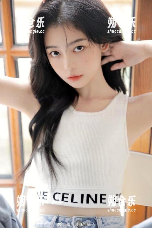 收藏的瓜越来越多，毕业后打算开个‘吃瓜’小摊，欢迎光临51爆料yandex大作战！