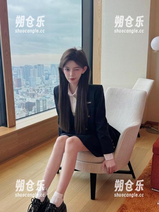 直播就该看“91吃瓜网”发布的内容，在线观看刺激，还能调节一下我的脸色