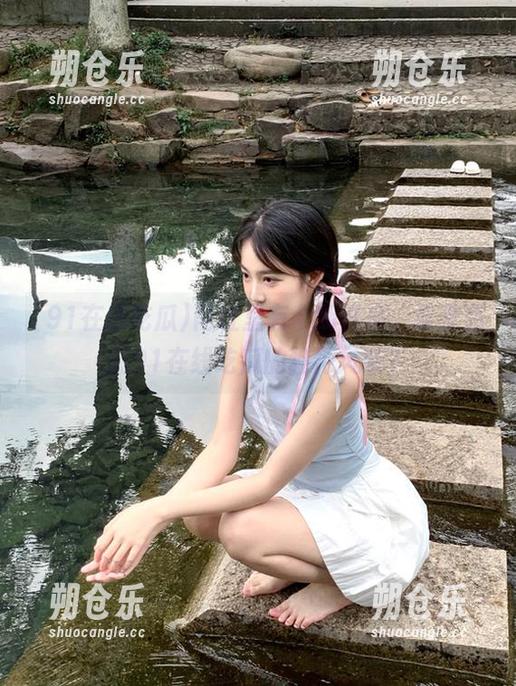 91在线吃瓜 网址里有个新鲜瓜,谁来品品91在线吃瓜的独特风味?