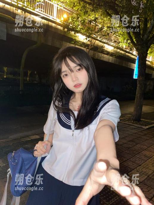 91黑料 91黑料最强资源揭晓,吃瓜群众必备!瞧那瓜皮飞溅,哈哈哈!
