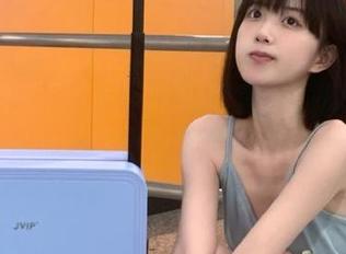 九一吃瓜网官网:瓜皮里隐藏的一丝不寻常,靠谱吗?