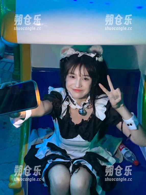 在五一吃瓜苹果版，看视频的时候竟然差点儿乐了出来…