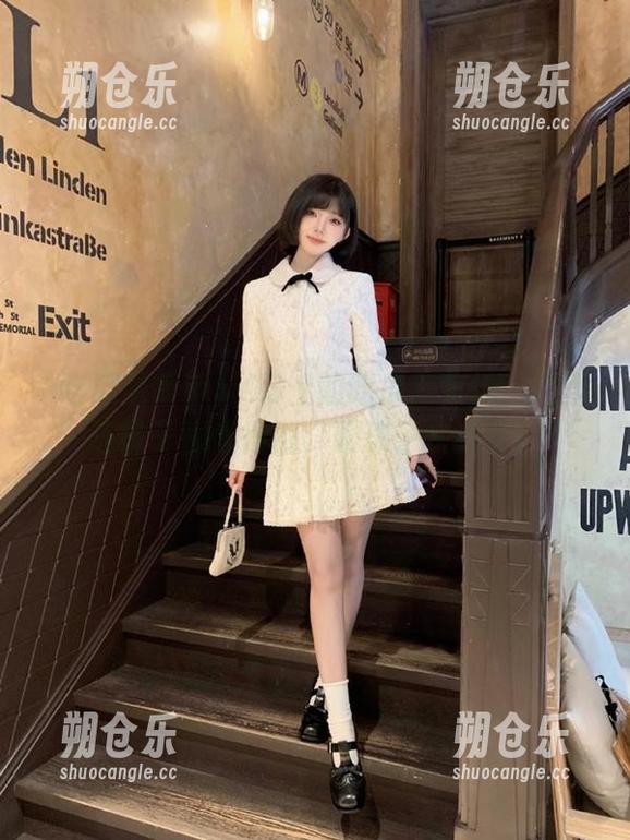 iOS上的吃瓜聚集地：这里连桃子都懒得剥，眼珠子快掉了！