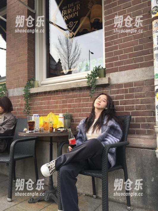 国内吃瓜 不小心点开“国内吃瓜”的传送门,俨然置身于网红视频的狂欢派对,是真香定律没错!