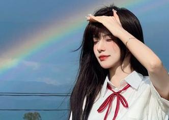 快来“明星黑料”的入口,今天的收获是啥?古早味的八卦加上现代的穿搭!