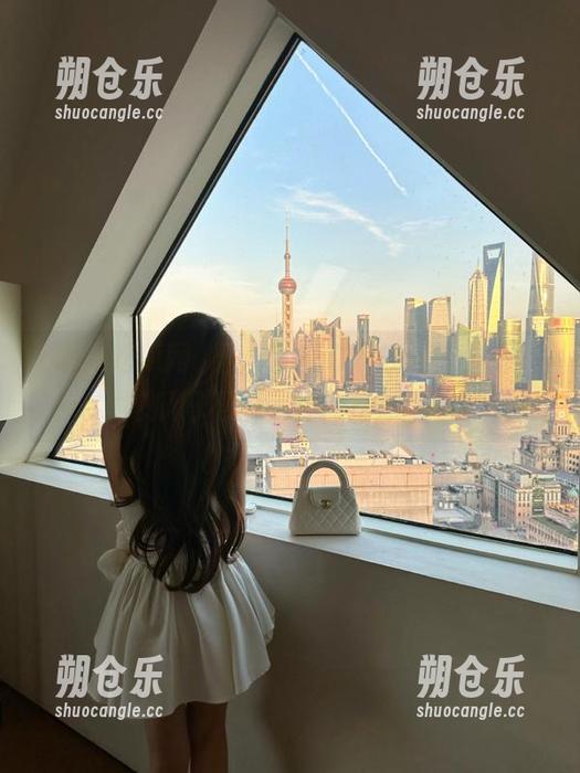 黑料吃瓜网 最新镁光灯下的尴尬,黑料吃瓜网不发一言的绝妙时机
