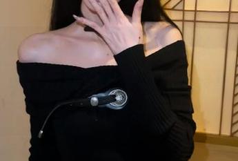 无法抵挡“黑料在线”app的诱惑，点开后就像中奖了，不停重复这档话题。