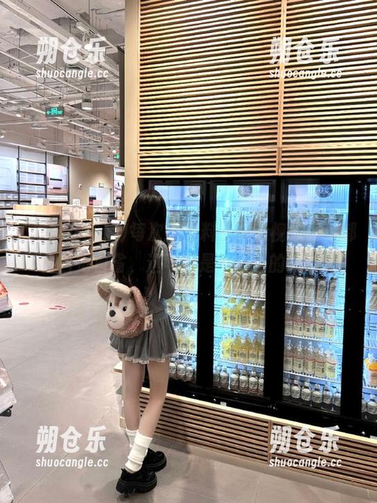 每次逛黑料正能量视频区，都会自觉自省，这可真是个奇怪的地方。